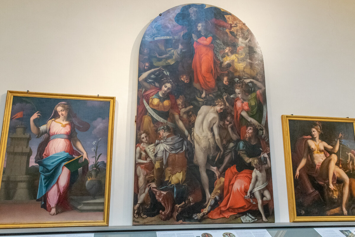 Peintures dans la galerie de l'Académie à Florence