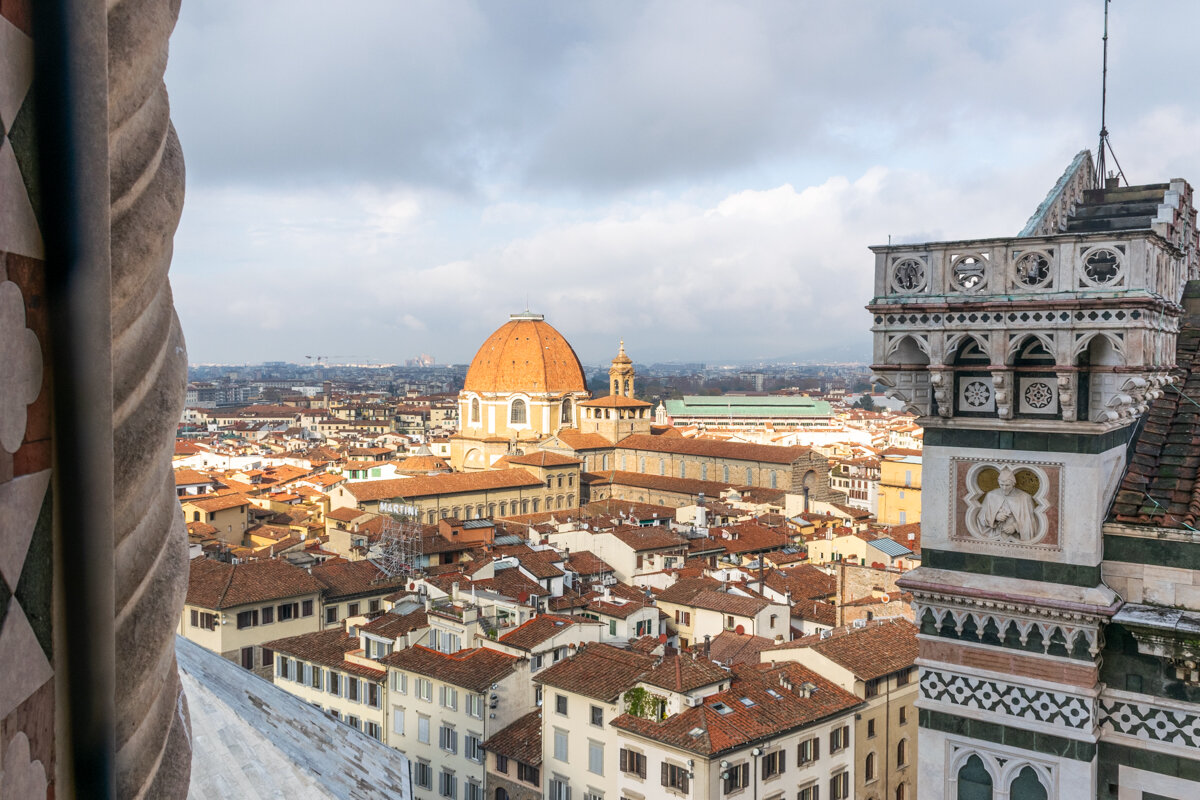 Vue sur des bâtiments de Florence depuis la visite du Duomo